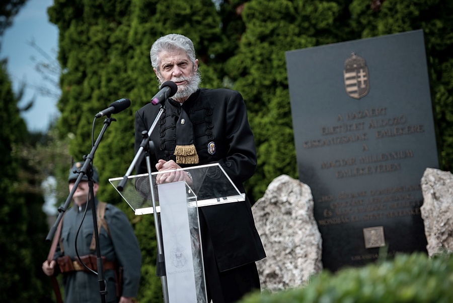 Erdős László ezredes Kiskanizsán, a Hősök napi megemlékezésen