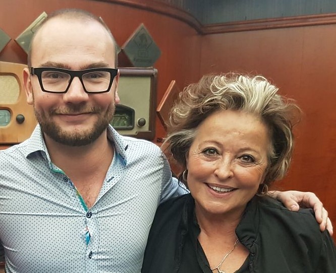 Kánya Kata_Merjünk hatsávos úton utazni! Kadarkai Endrével a Klubrádióban 2022. december 11-én